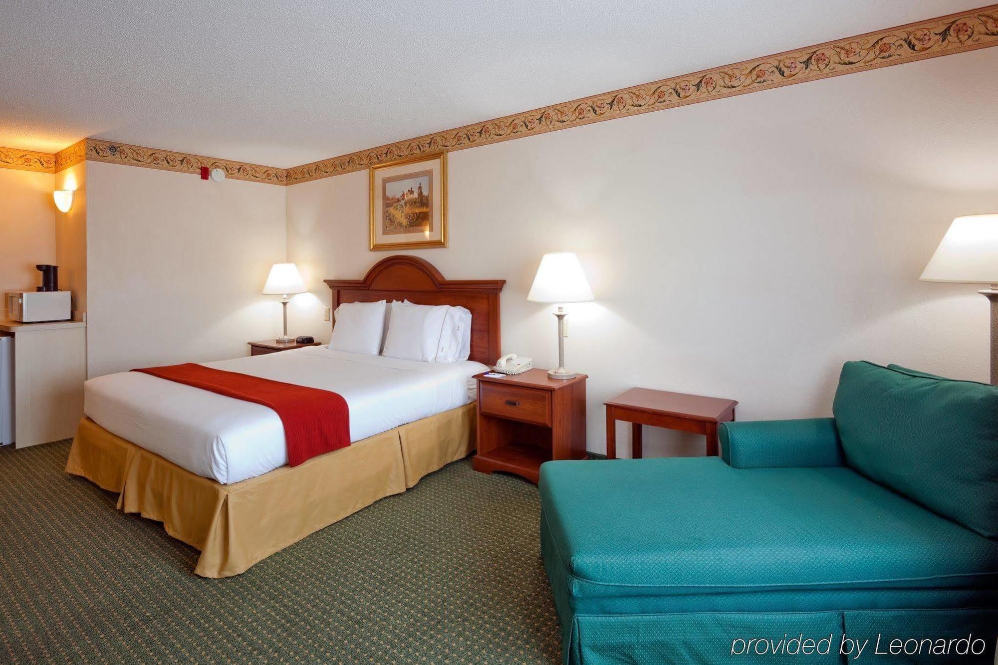 Express By Ihg 3* Athens