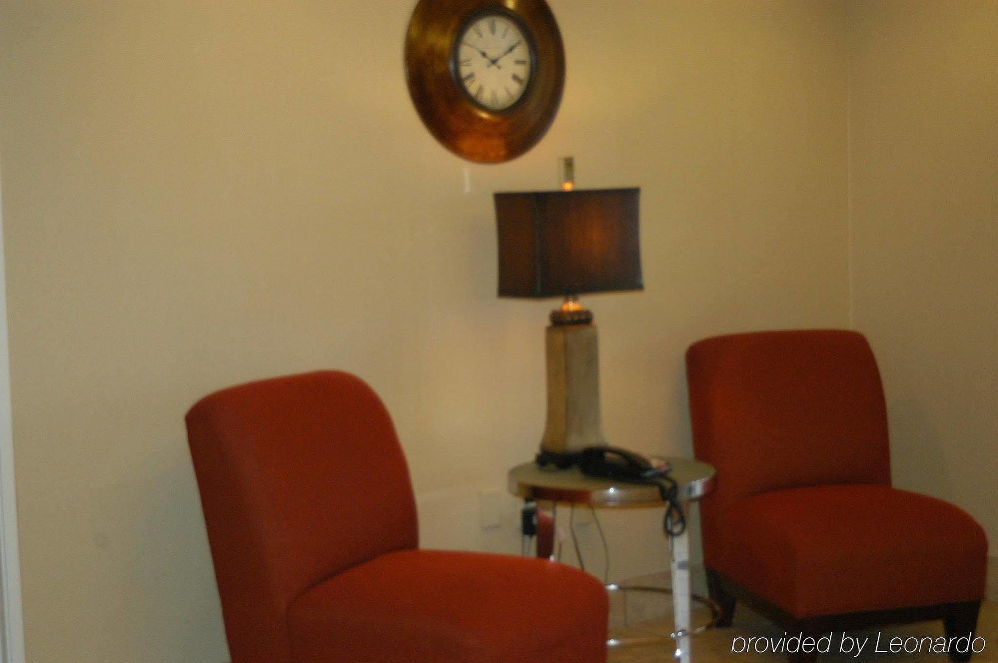 Express By Ihg Hotel 3*